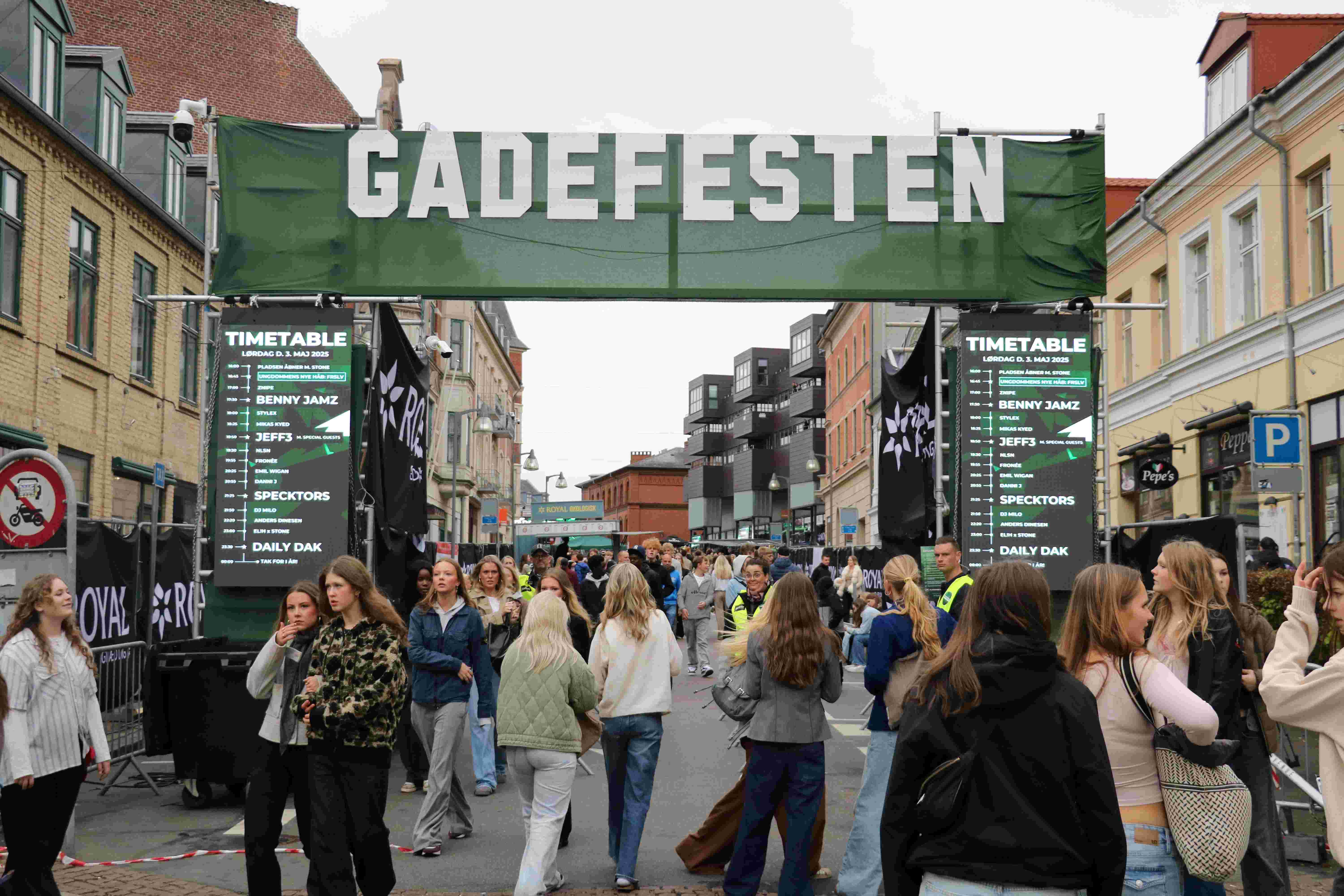 Gadefesten var for første gang at finde i Jernbanegade i 2025. Her kommer den igen plus, at der planlægges en ny scene. Foto: John Ringstrøm