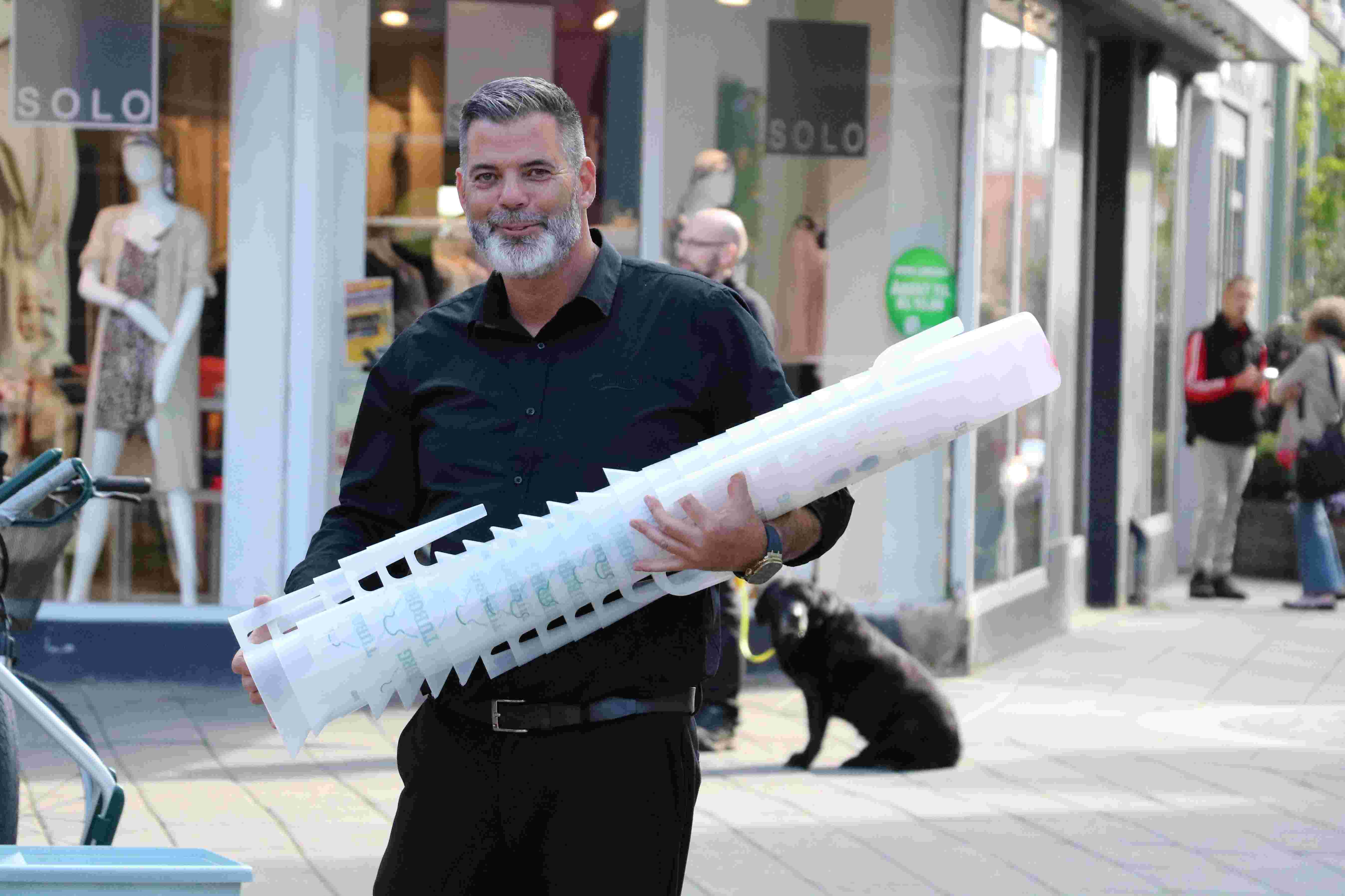 Cityforeningens formand Nino Rizzato tager selv en del af opgaverne, indtil der er fundet en ny citychef. Foto: John Ringstrøm