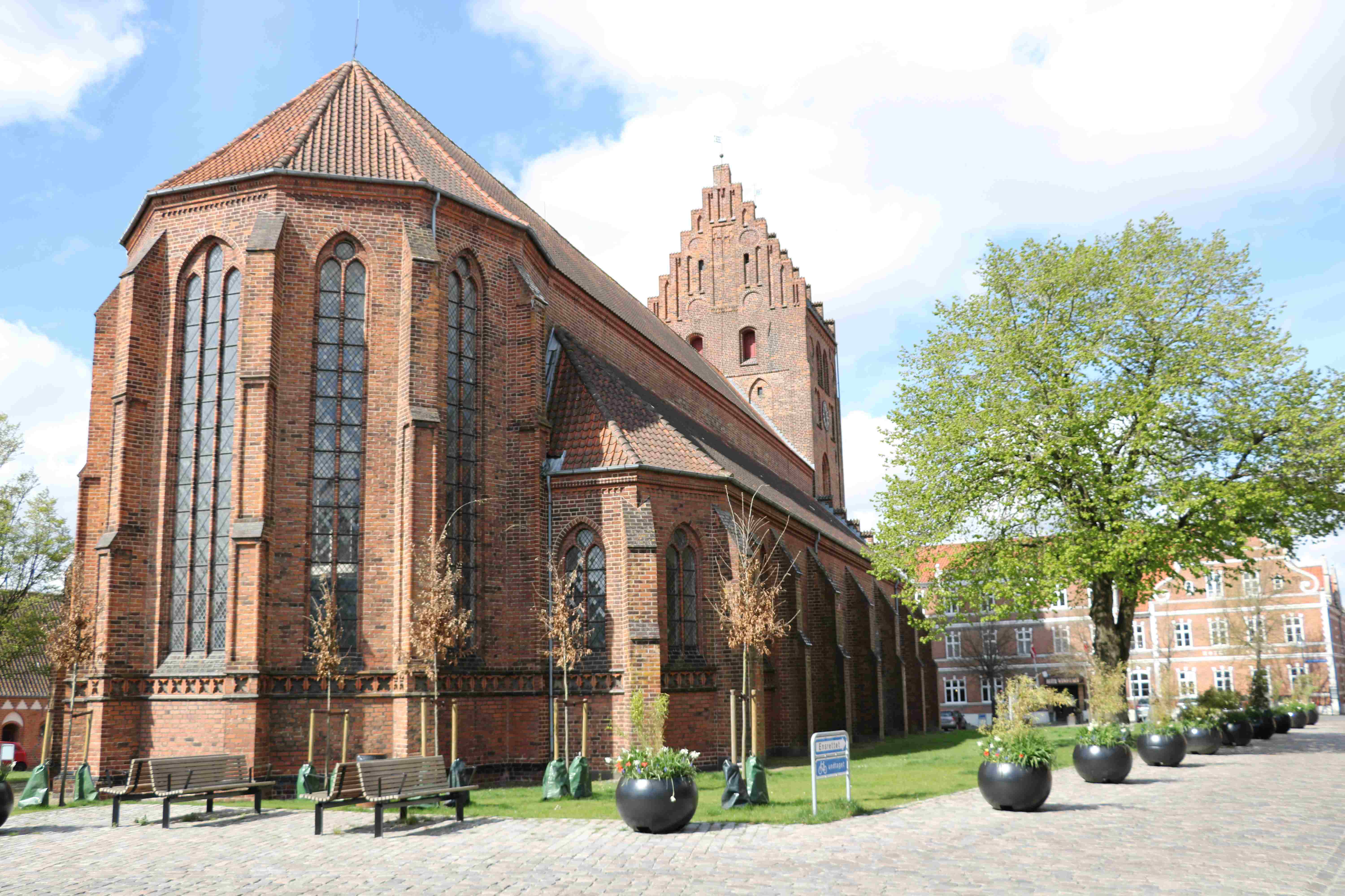 Sct. Peders Kirke byder indenfor. Foto: John Ringstrøm
