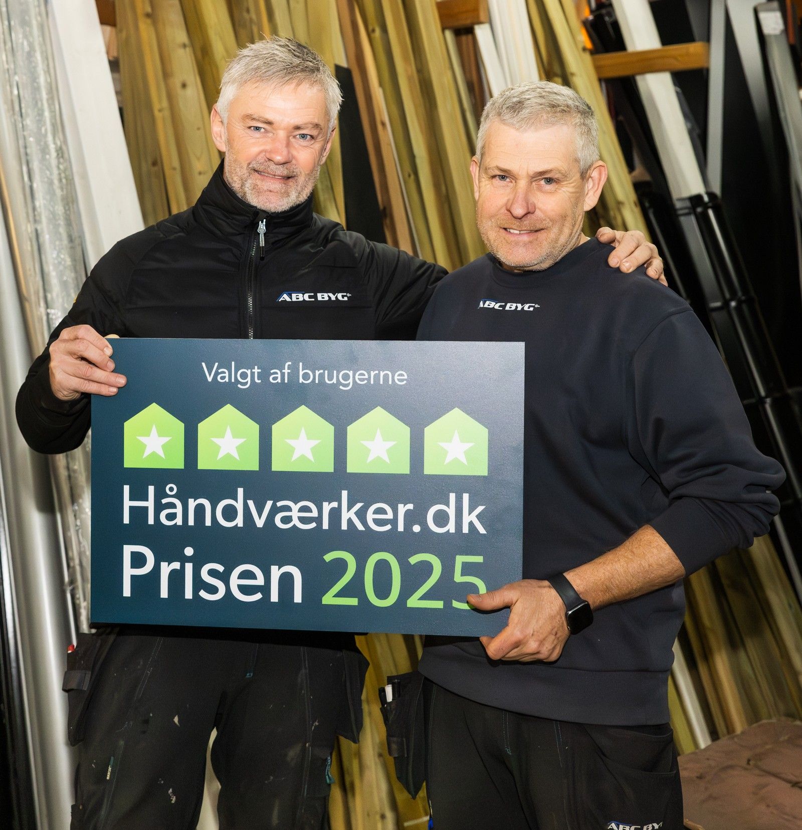 Christiaan Stenfors (t.v.) og Steen Pedersen har for ottende år haft det bedste taglægger-firma på Sjælland. Foto: Presse