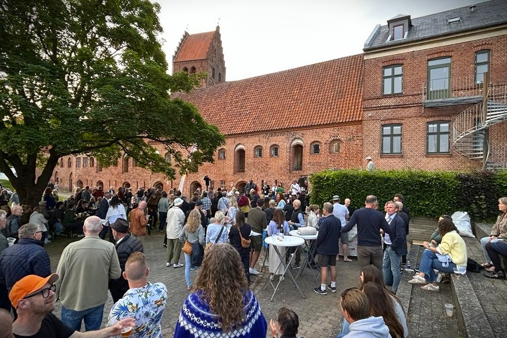 Bag Boderne havde debut som musikvenue i Næstved, og det må ikke blive sidste gang. Her er det Cubop og Al Agami, der giver den gas. Foto: John Ringstrøm