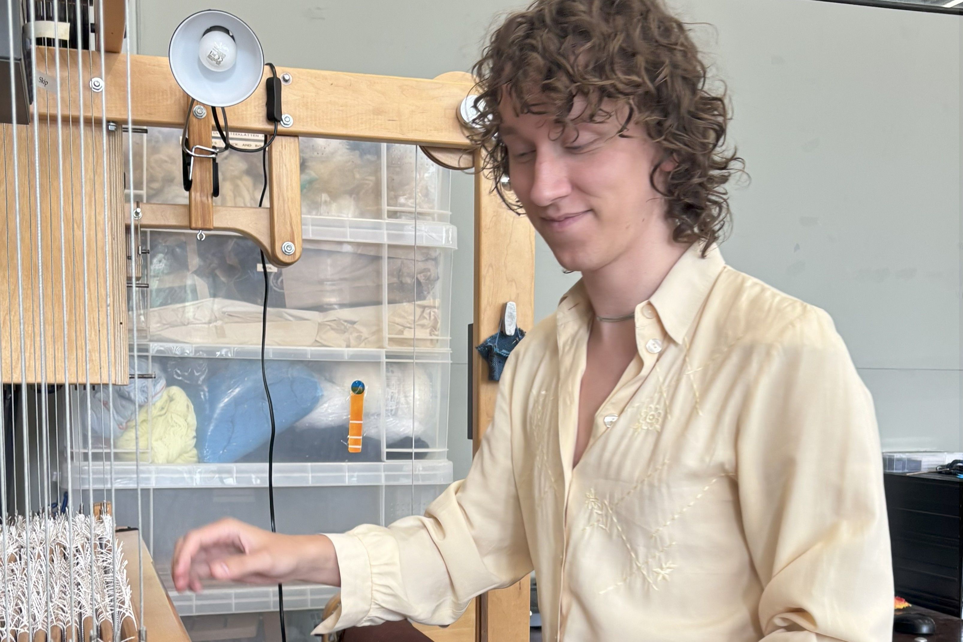 Carl-Johan Paulsen har blandt andet en bachelor fra Gerrit Rietveld Academie i Amsterdam