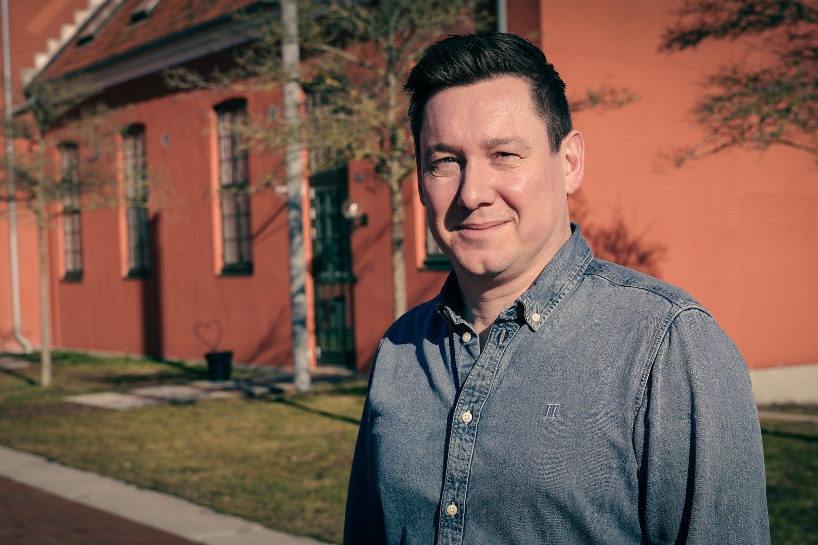 Vicerektor Richard Hannon er stolt af skolens indsats på trivselsområdet, som han mener, skal være en endnu mere inkorporeret del af hverdagen. Foto: Herlufsholm Skole