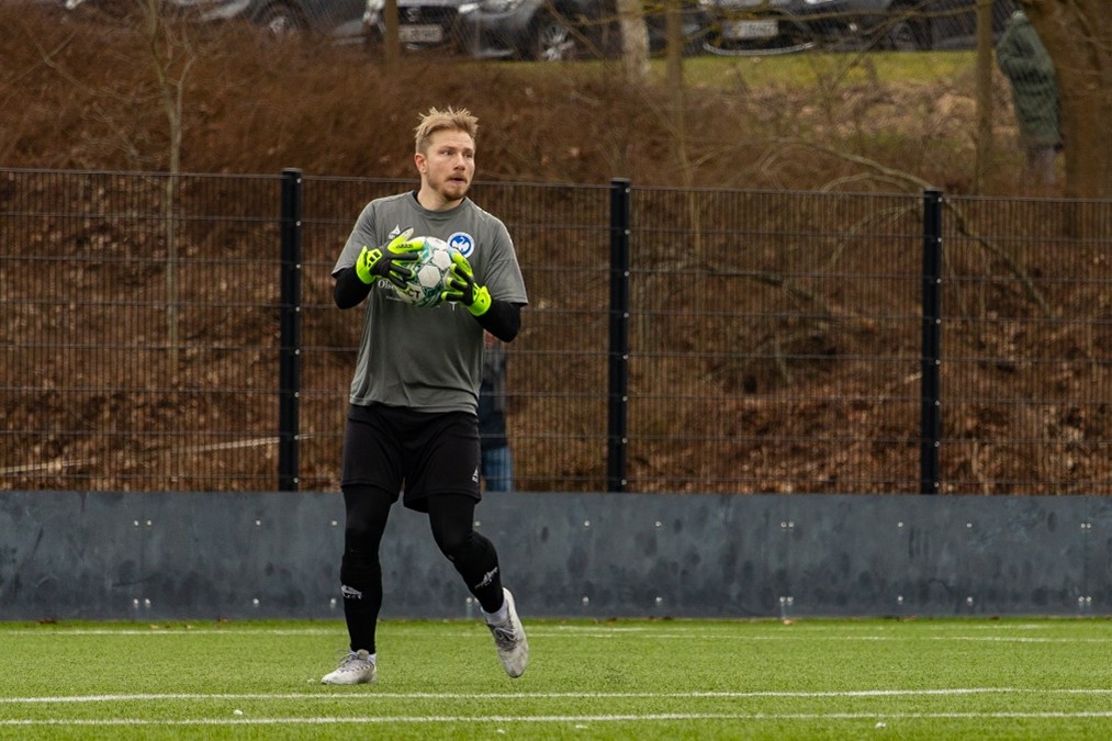Holmegaard-keeper Andreas Madsen holdt buret rent. Foto: Jonas Larsen
