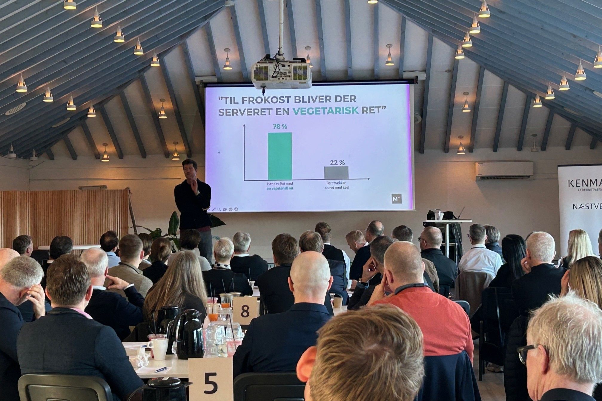 Det blev til flere overraskende og underholdende analyser fra Morten Münsters oplæg. Foto: John Ringstrøm