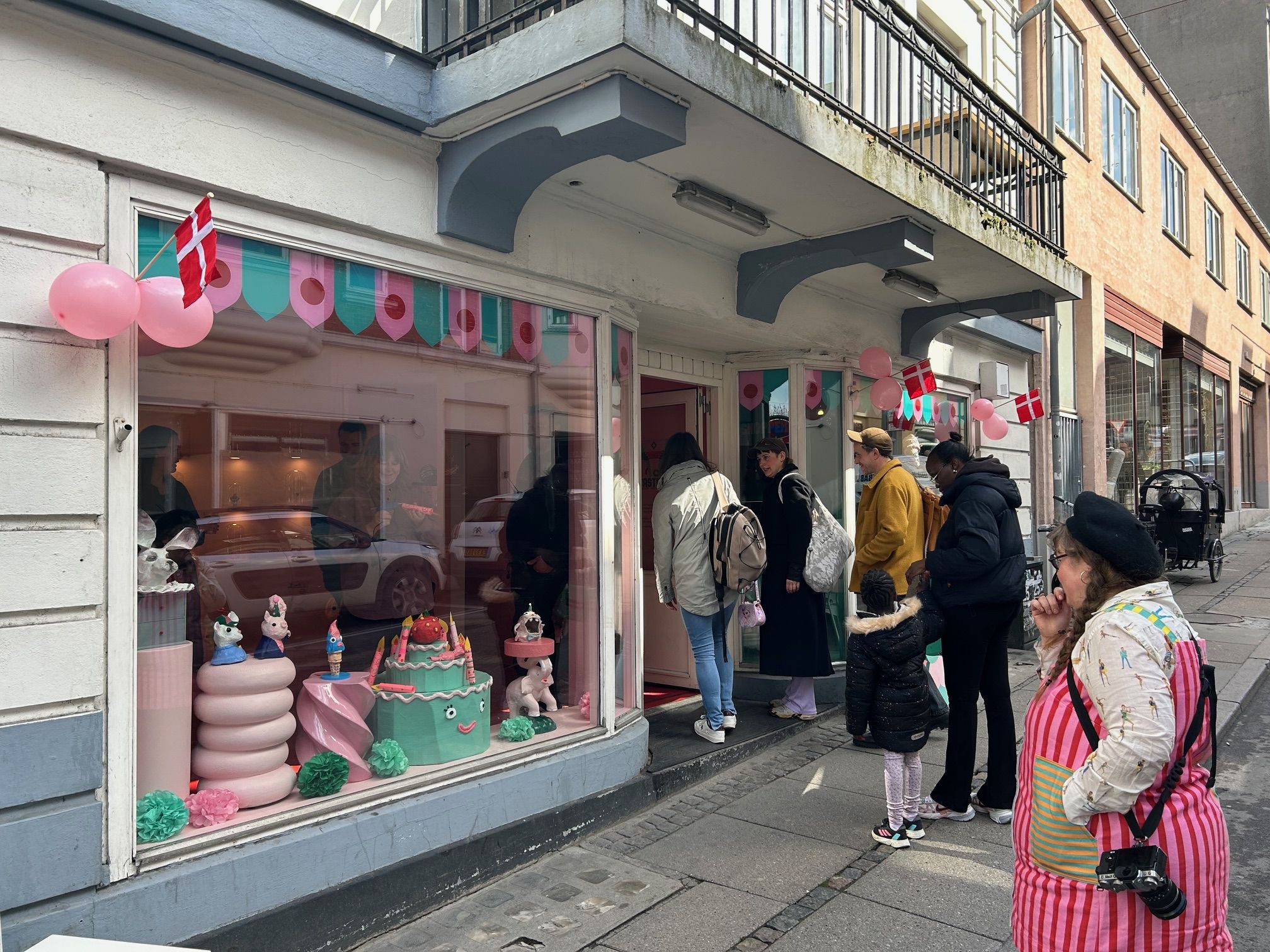 Der var mange besøgende på åbningsdagen. Foto: John Ringstrøm