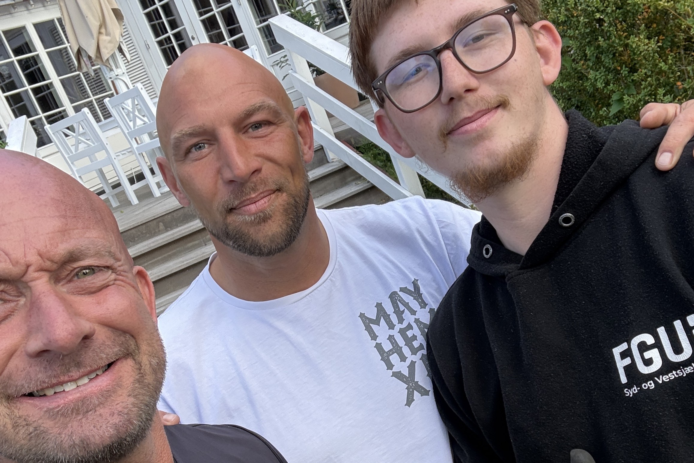 Brian Amby (t.v.), Kasper Schneider og en elev fra FGU. Foto: Privat