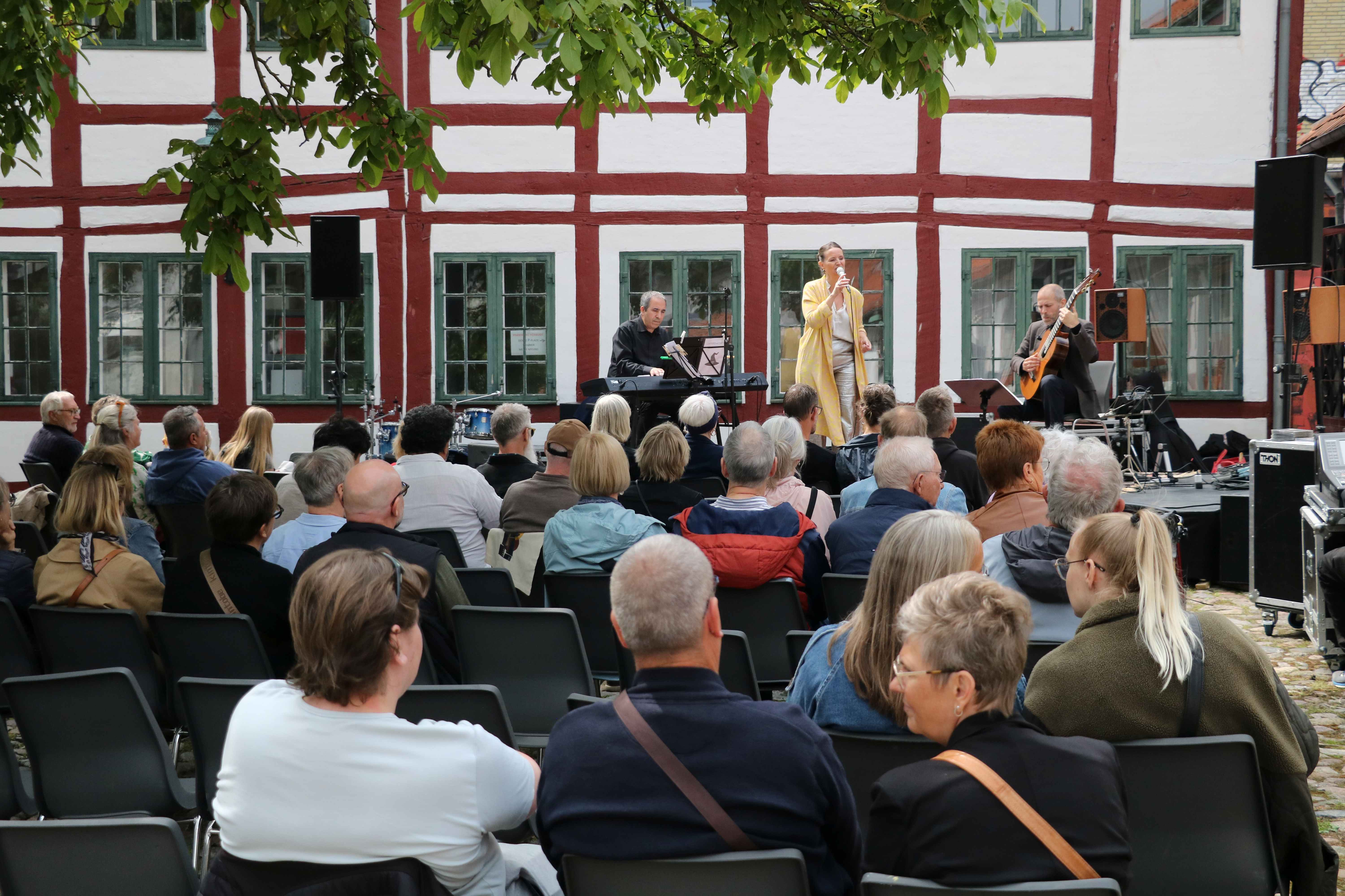 Den danske jazzsangerinde Clara Vuust