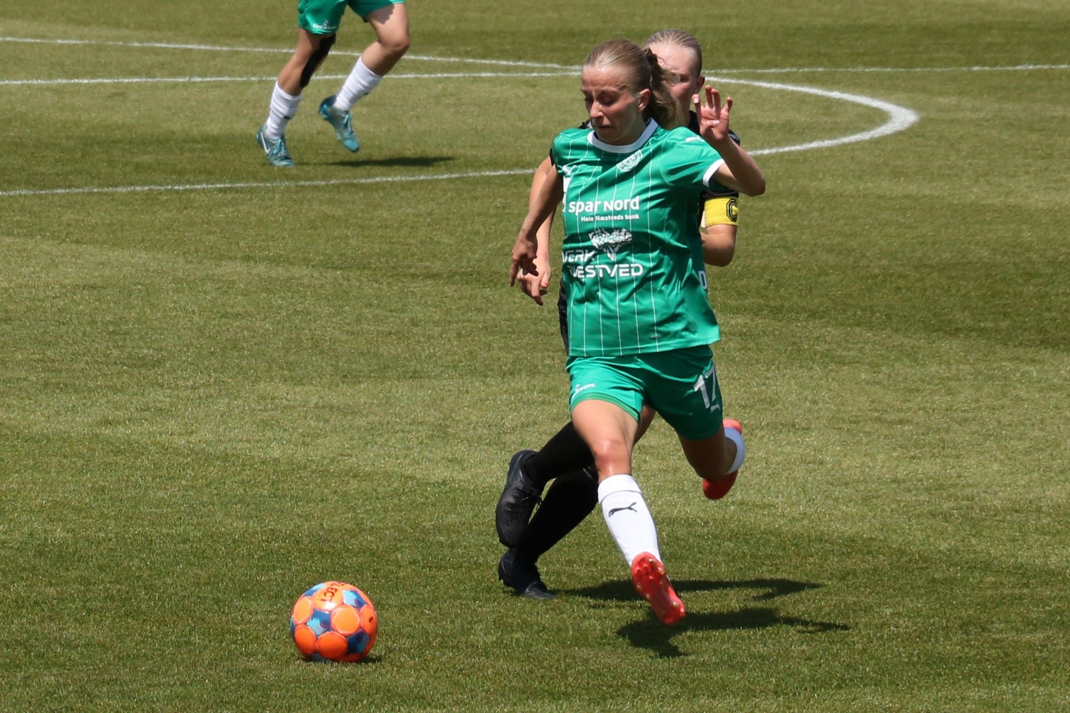 Emma Davgaard og Næstved HGs 1. divisionshold vandt sæsonens sidste kamp 1-0 over Varde. Målscorer var Emilia Hansen. Foto: John Ringstrøm