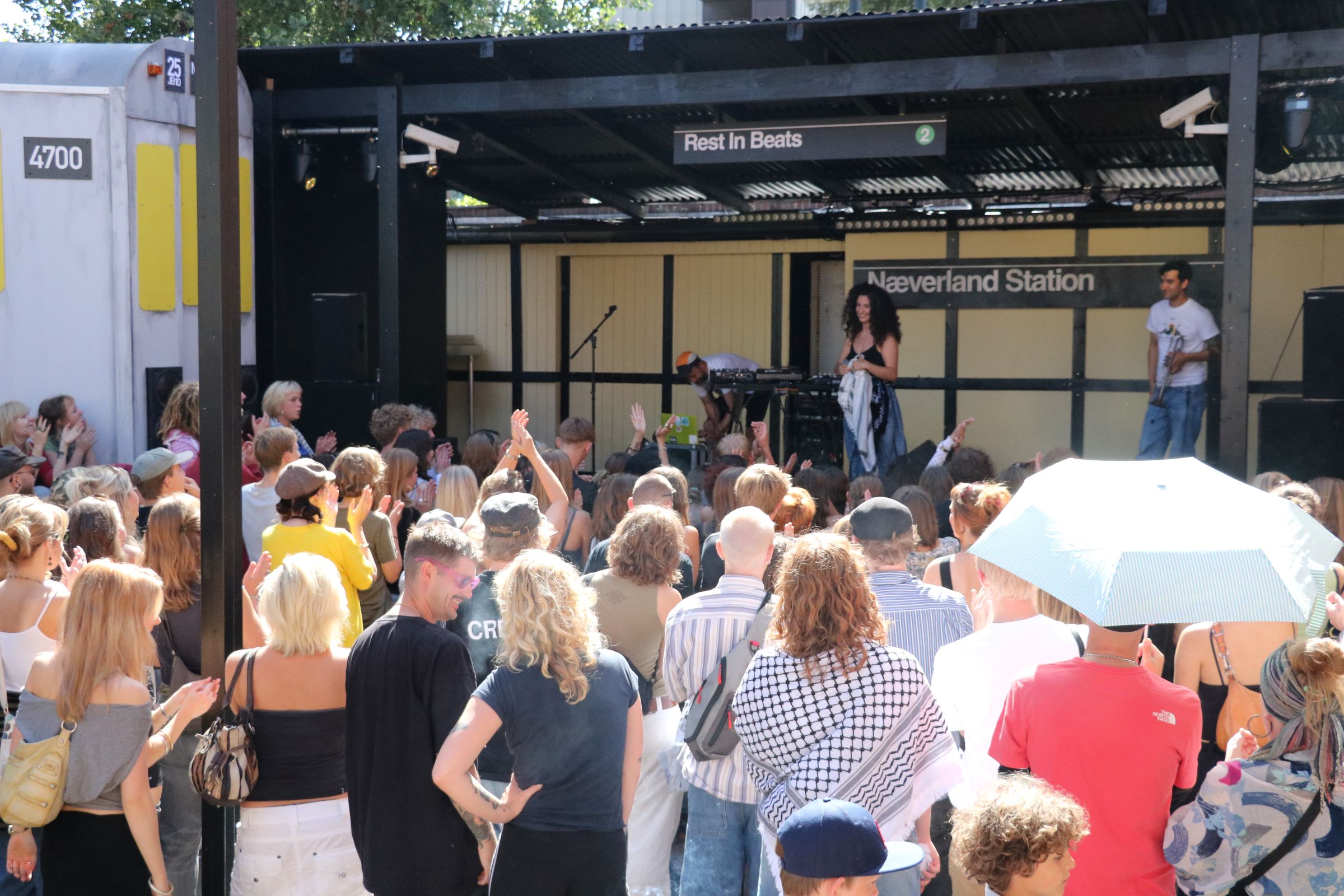 Rest In Beats består af Rezwan Taha og Sebastian Rønde Thielke (th), der indledte festen lørdag. Foto: John Ringstrøm