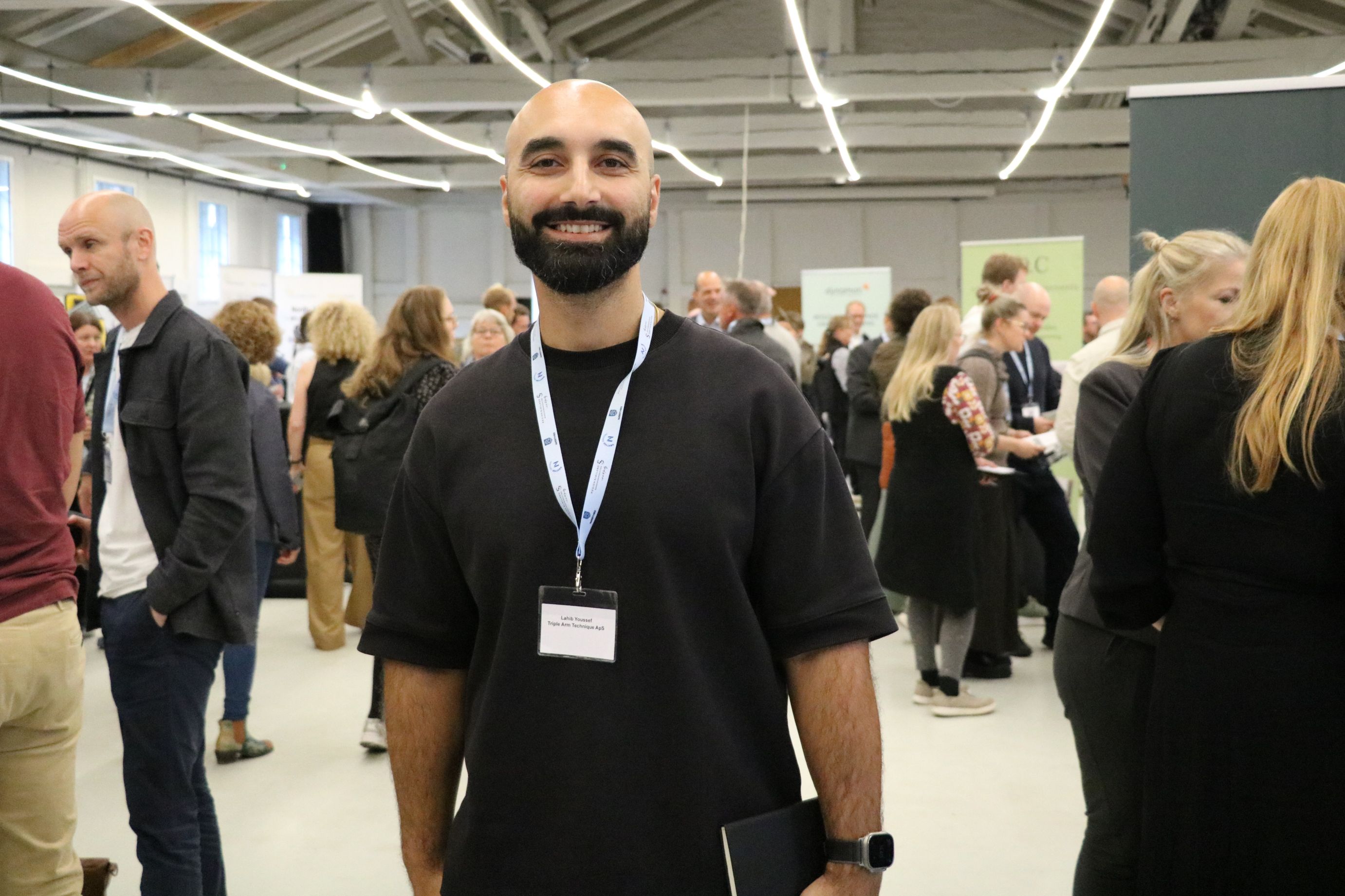 Lahib Youssef håbede at få nogle gode kontakter med hjem fra konferencen. Foto: John Ringstrøm