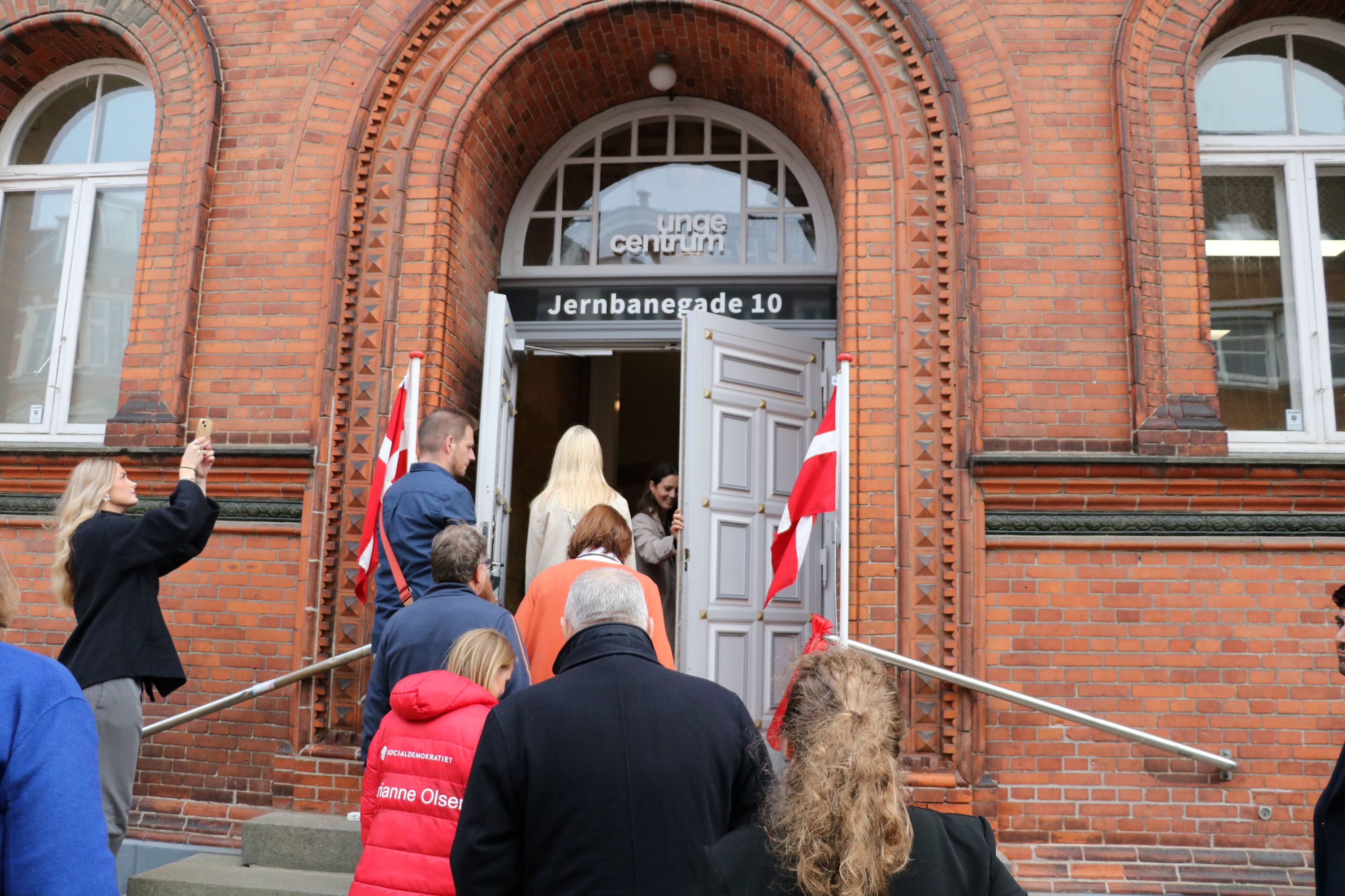 Den gamle tekniske skole har fået en gevaldig forskønnelse og skal nu rumme en masse tilbud til de unge. Foto: John Ringstrøm