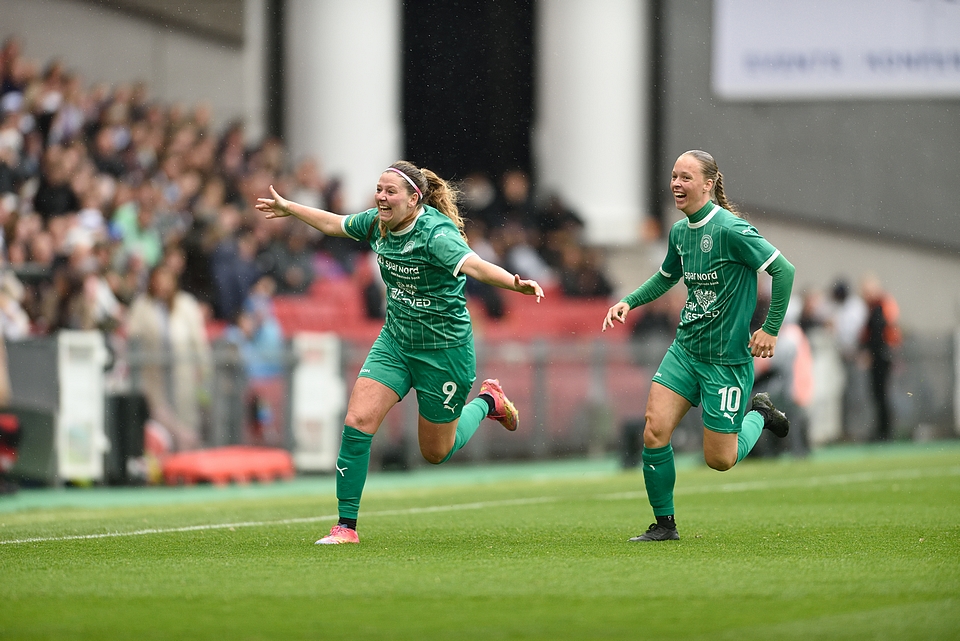 Louise Ringsing har scoret det første mål i en kvindeklubkamp i Parken nogensinde. Foto: Iver Tidemand