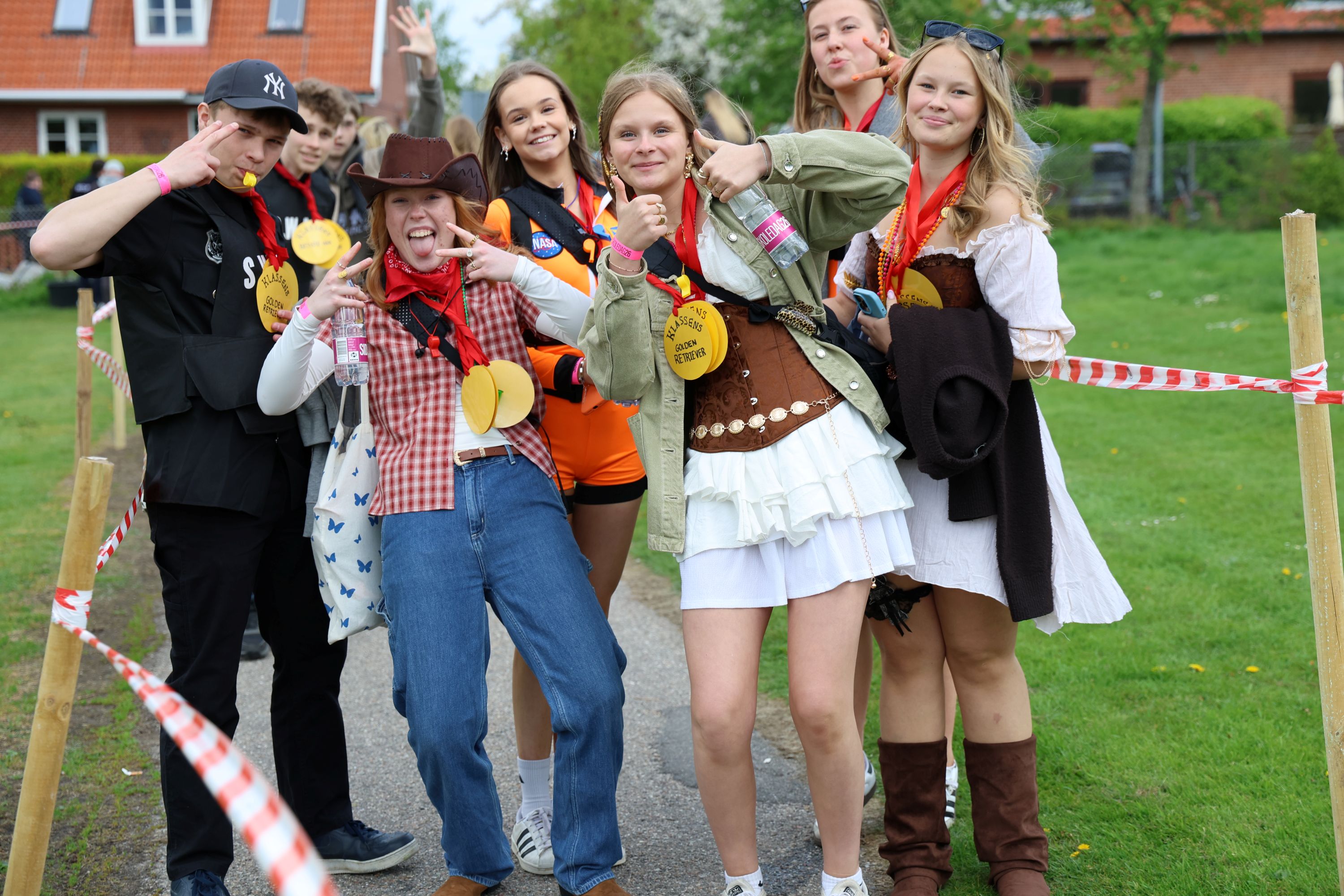 Glade unge lyser altid op en ganske almindelig tirsdag. Foto: John Ringstrøm