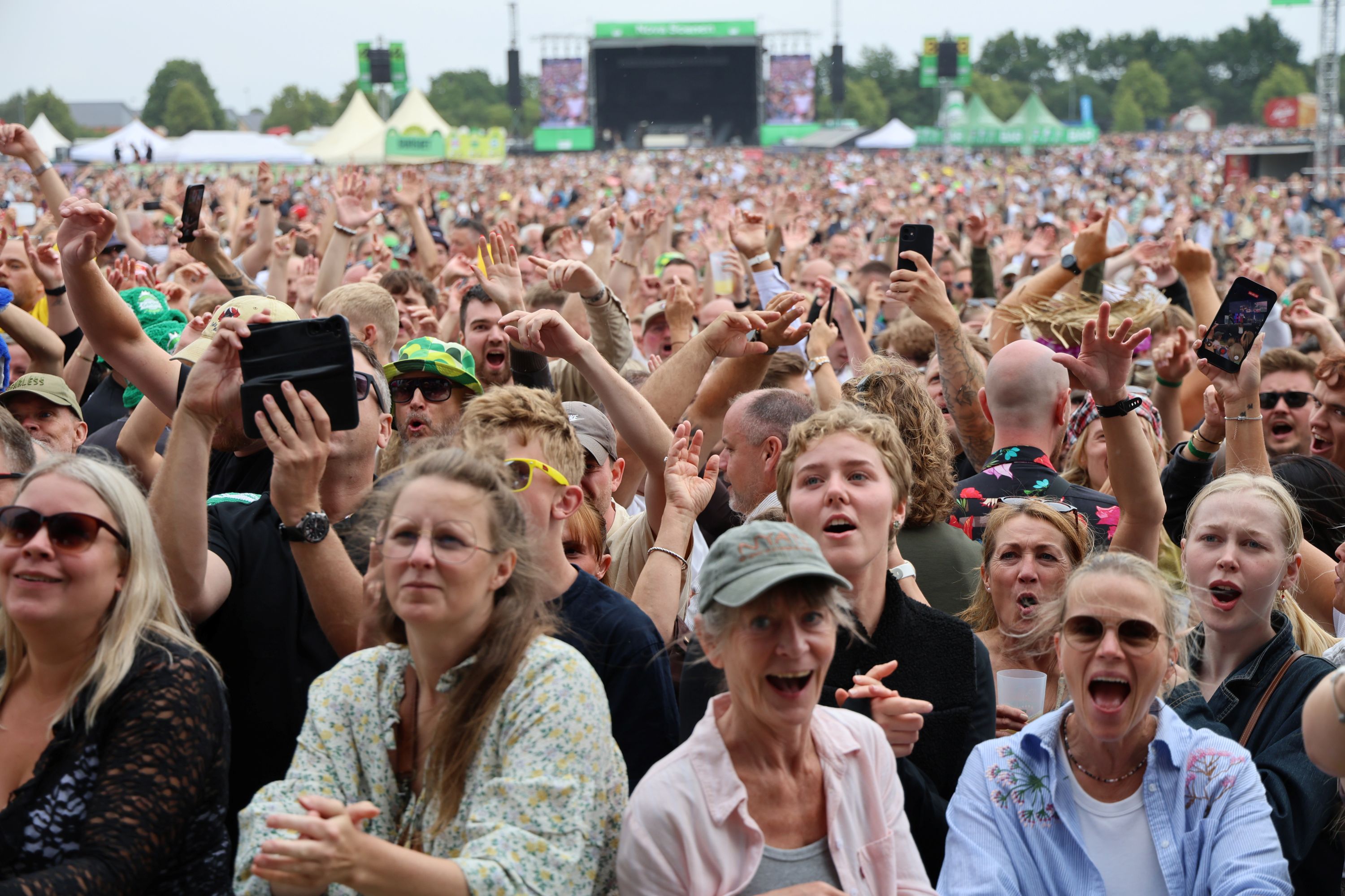 Glæde og fællessang var i højsædet. Foto: John Ringstrøm