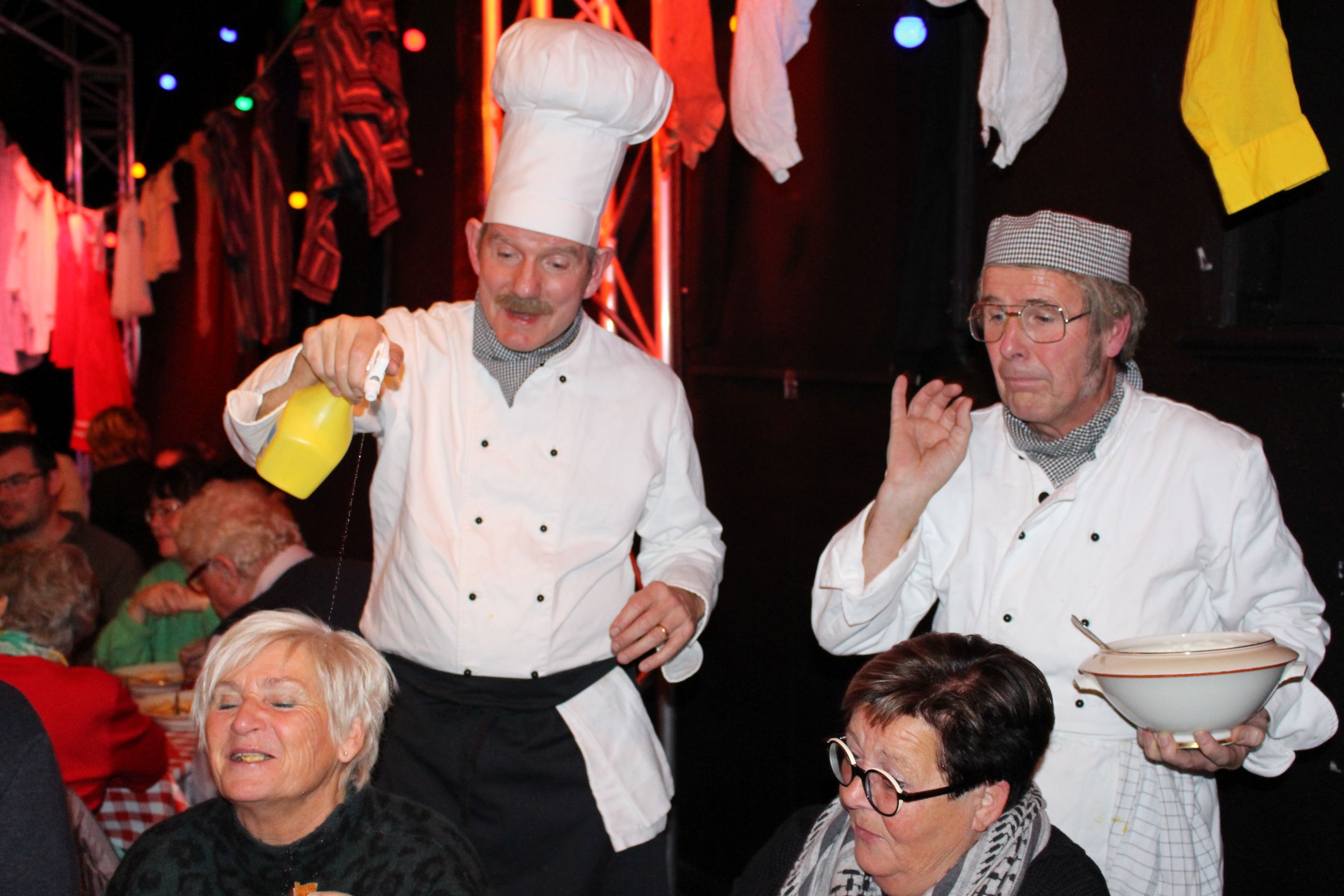 Dansk Rakkerpak er klar med deres traditionelle juleshow. Foto: Jan Christensen /ISO 4700 Photography