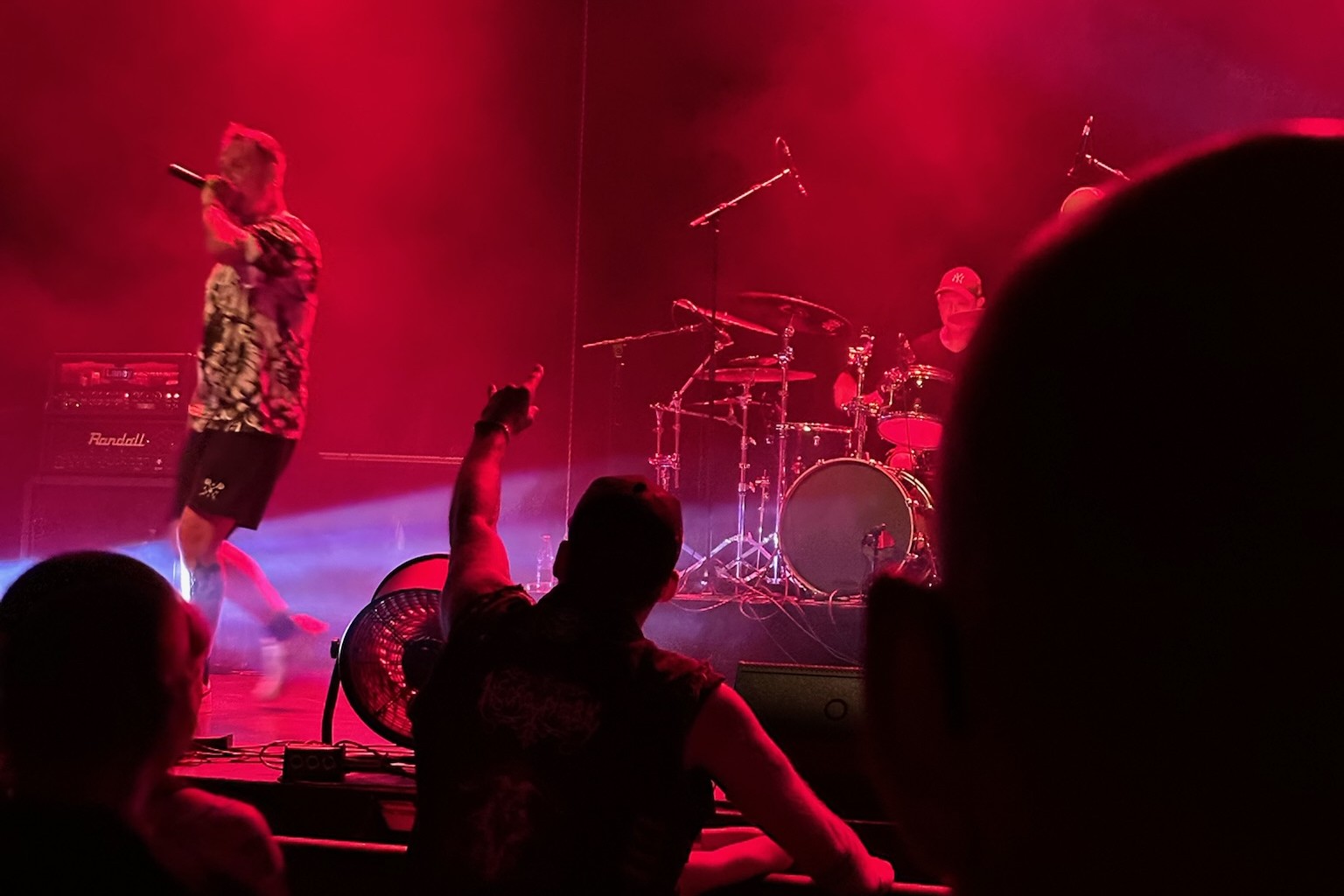 Næstved-bandet Lifebarren fik en brandvarm debut på scenen om aftenen. Foto: Privat