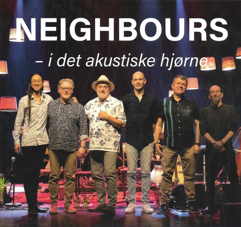 Neighbours underholder i Ny Ridehus søndag fra kl. 15. Foto: Presse