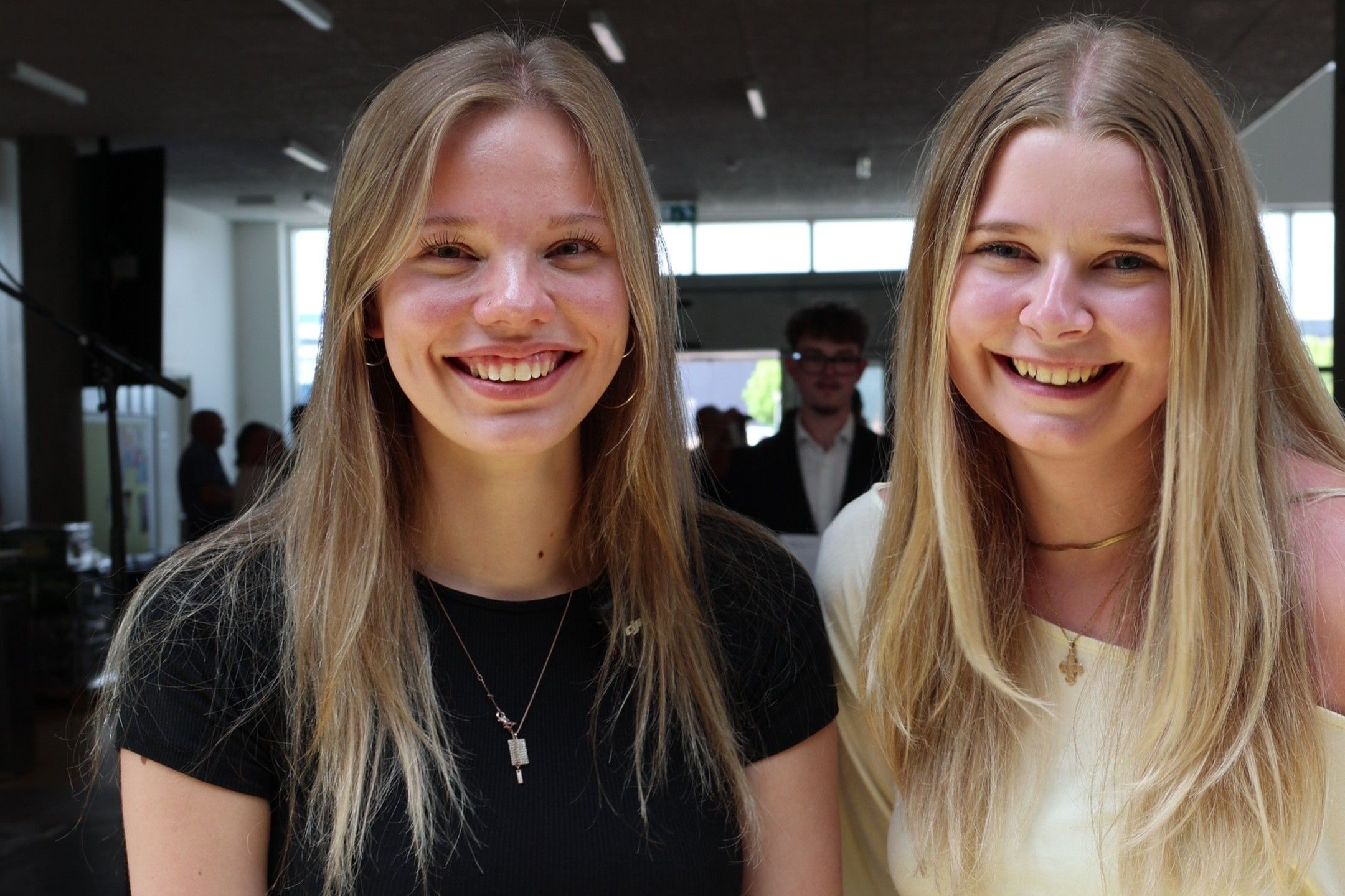 Nila Rifseim og Karla Ipsen er to af årets dimittender fra 10. klasse på ZBC i Næstved.