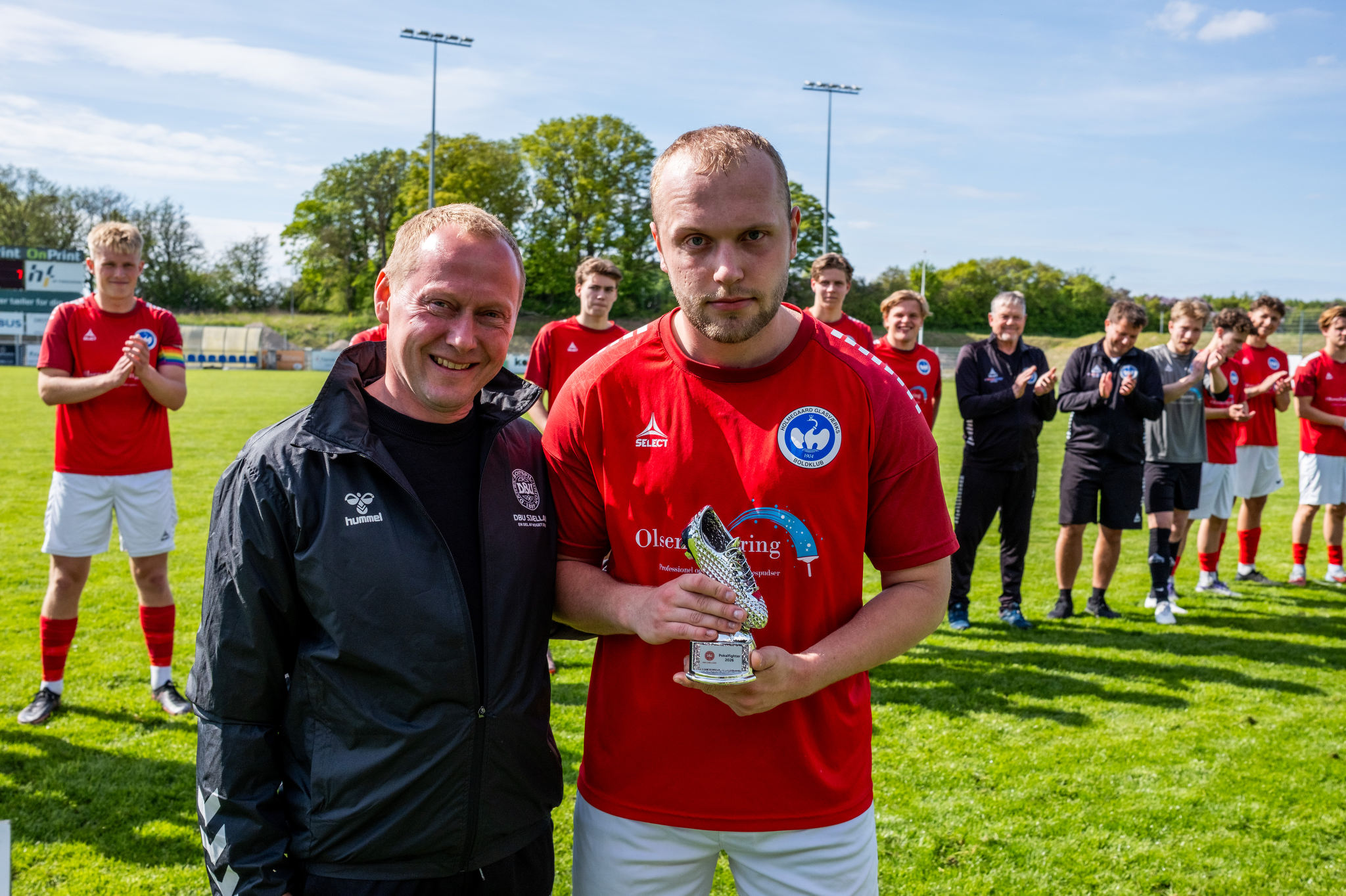 Anton Krüger blev kåret til finalens fighter. Foto: Flot vejr og flotte omgivelser til seriepokalfinalen. Foto: DBU Sjælland / Kim Matthäi Leland