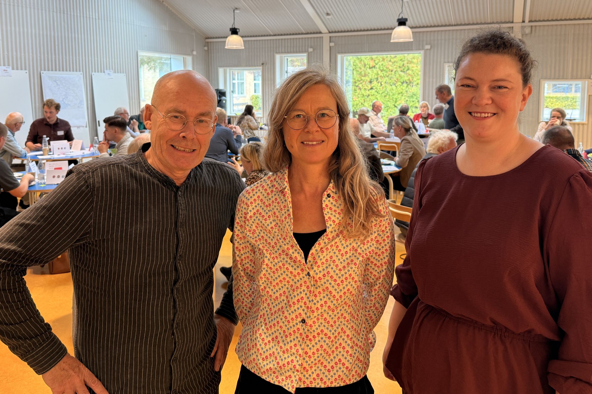 Søren Foldberg, formand for Holme-Olstrup og Toksværd Lokalråd, Mette Dinesen, lokalområdekonsulent i Næstved Kommune, og Caroline Fougt, medlem i Tybjerg og omegns lokalråd