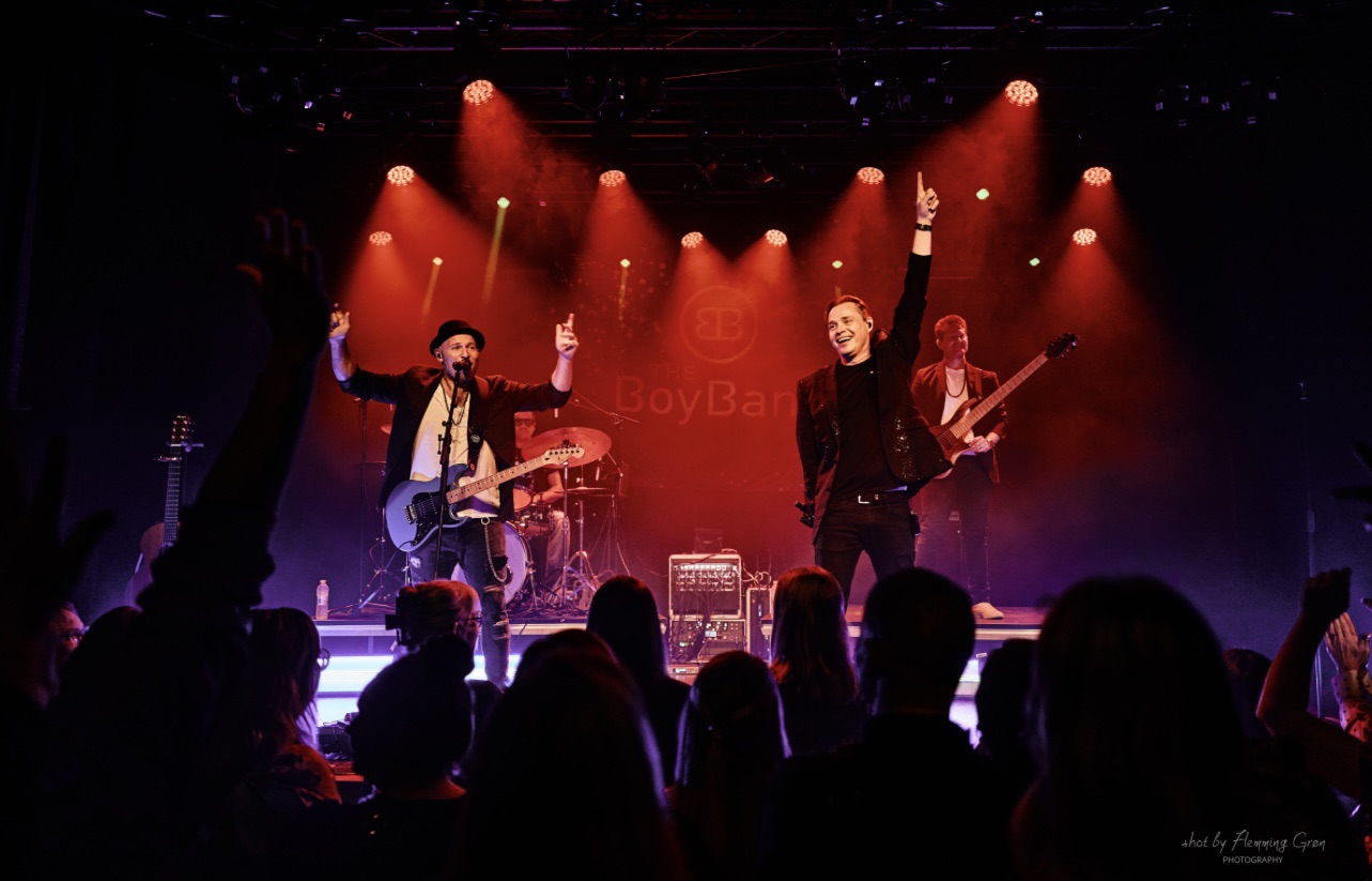 The Boyband spiller på Vershuset fredag aften. Foto: Presse