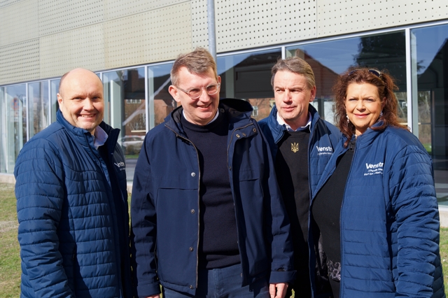 Troels Lund Poulsen havde selskab af borgmester Kenneth Sørensen (t.v.), medkandidat Christian Friis Bach og byrådsmedlem Pernille Sten. Foto: Christian Brøndum