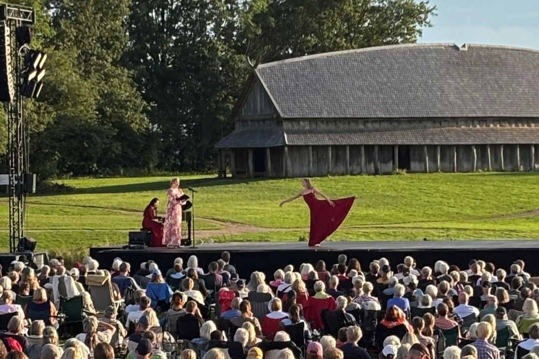 Verdensballetten optrådte ved Trelleborg i Slagelse i fredags. Sidste stop inden Næstved var tirsdag aften i Tisvildeleje. Foto: Esben Zøllner Olesen
