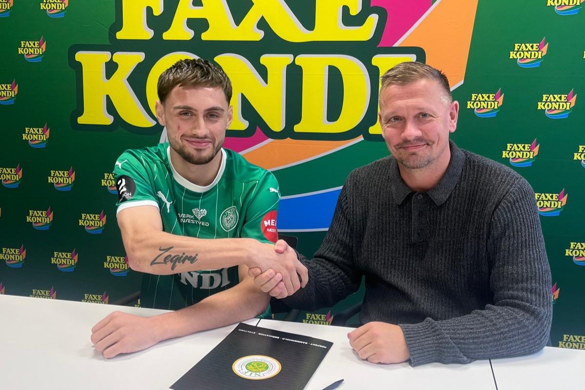 Egzon Zeqiri og Peter Dinesen. Foto: Næstved Boldklub